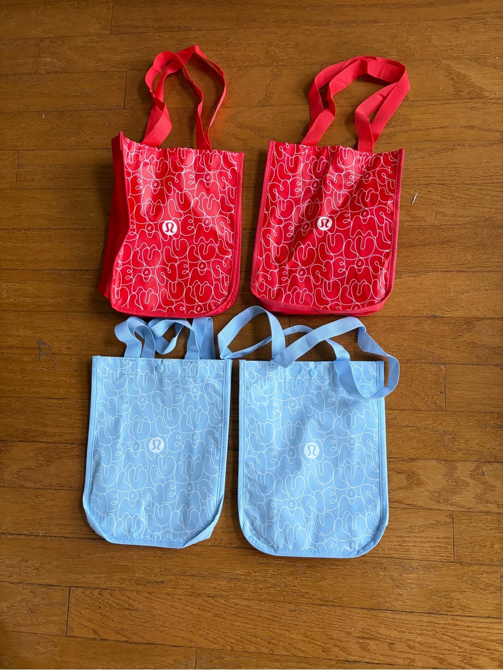 New, set of 4, lululemon athletica Tote Bag - Red and Light Blue